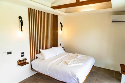 Deluxe King Room — Mae Ya Resort
